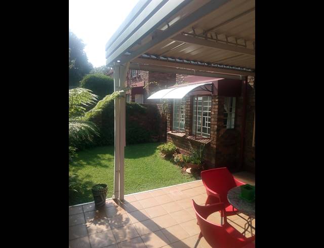3 BEDROOM TOWNHOUSE RENTED IN GARSFONTEIN